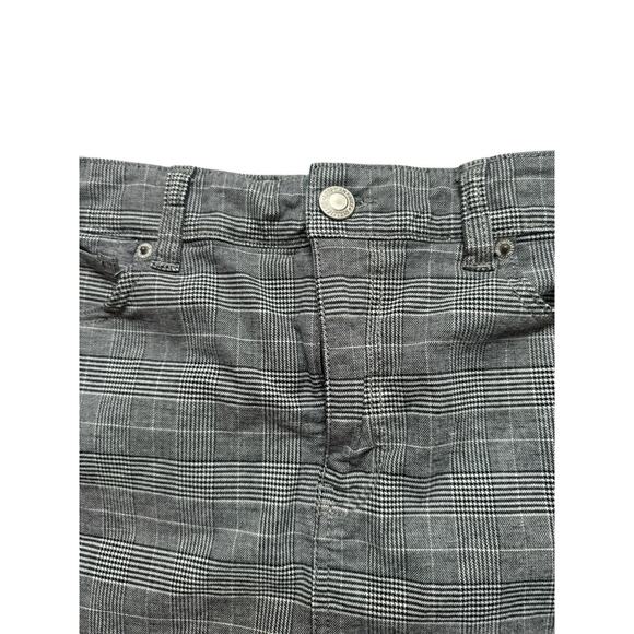 American Eagle Women's Black Grey Plaid Mini Skirt Button Zipper Front‎ size 8 - Picture 2 of 6